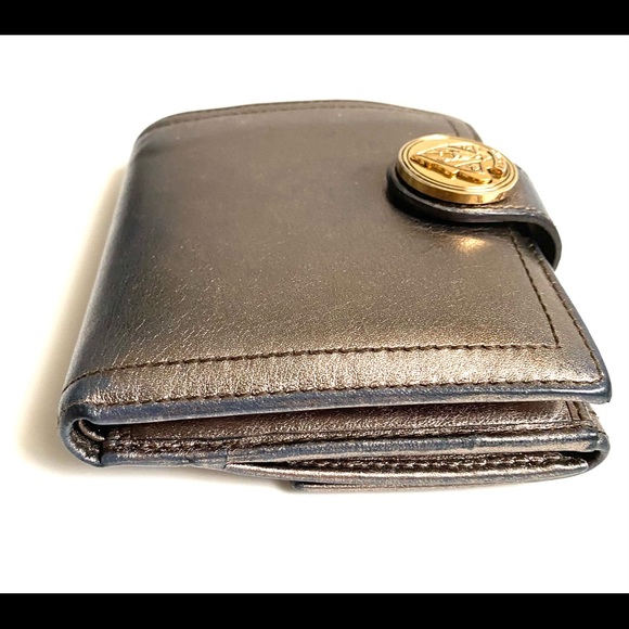 🎊HP🎊GUCCI  HYSTERIA WALLET - Picture 3 of 13